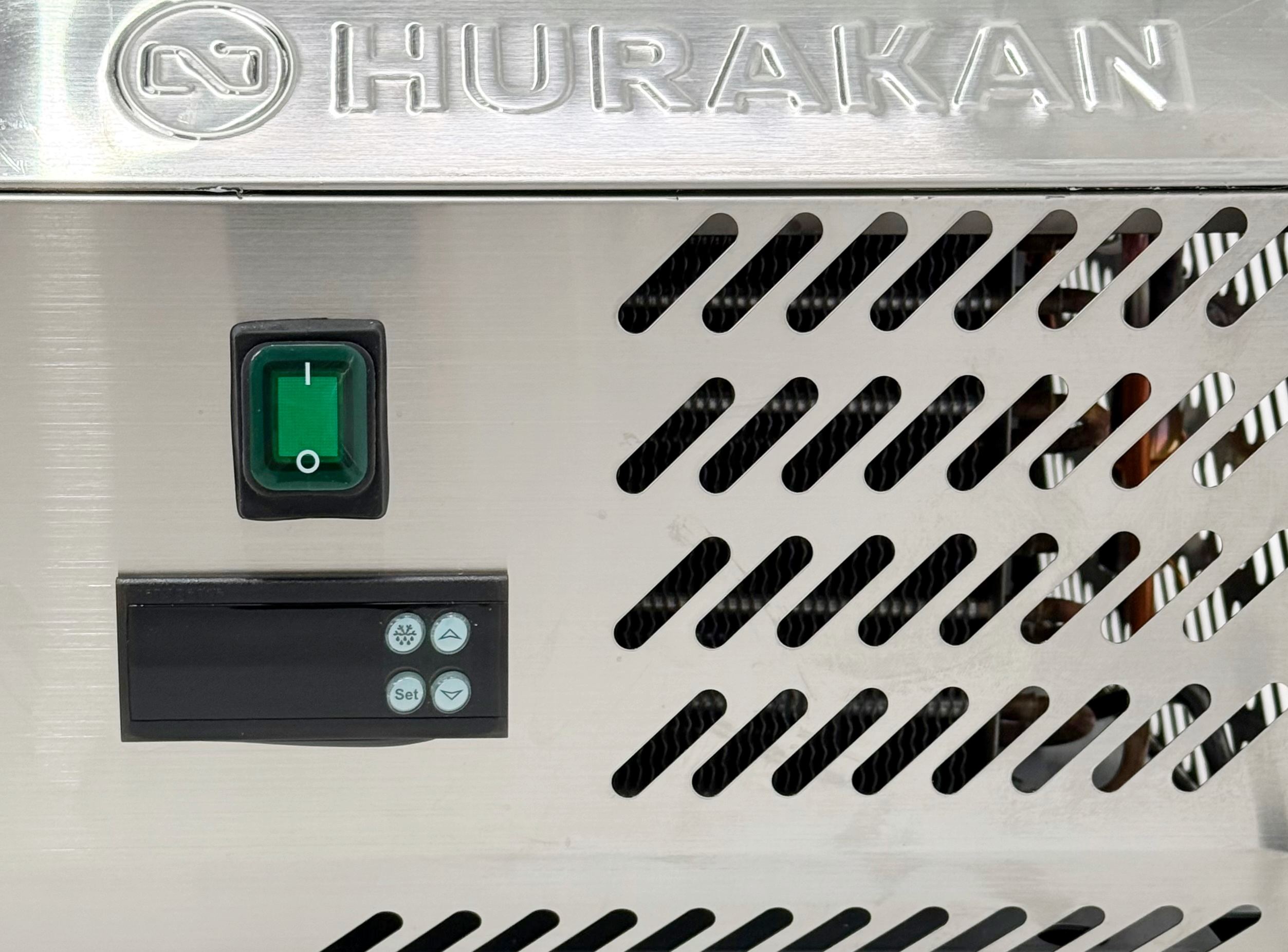 ВИТРИНА ХОЛОДИЛЬНАЯ HURAKAN HKN-VRX2000/380
